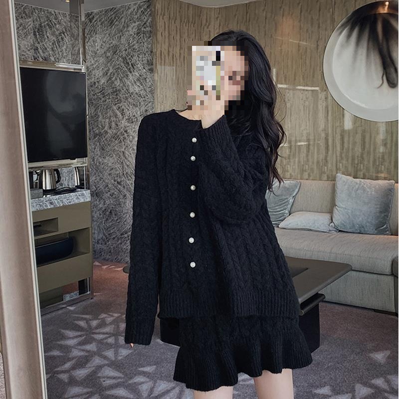 Pleated Skirt Women - プレミアム韓国冬スタイルセット 厚手のニットセット 快適なオーバーサイズプルオーバーセット おしゃれなプリーツミニスカートのセット