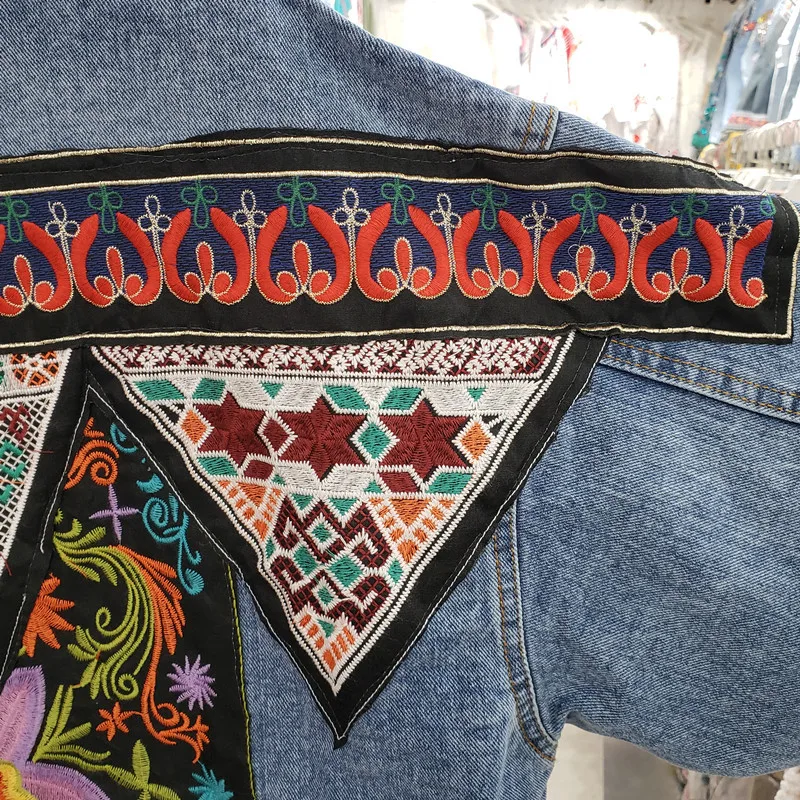 Women'S Fashion Denim Jacket - ヴィンテージブルー刺繍スパンコールタッセルデニムジャケット女性カウボーイ上着秋ルーズショートビッグポケットジーンズジャケット女性