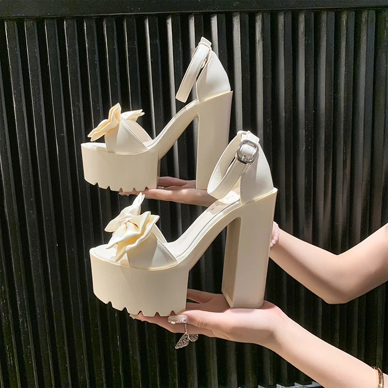 女性サンダル 2025 新しい夏の靴トレンド黒、白ファッショ - Women'S Fashion Trends 2025 のレビューと価格