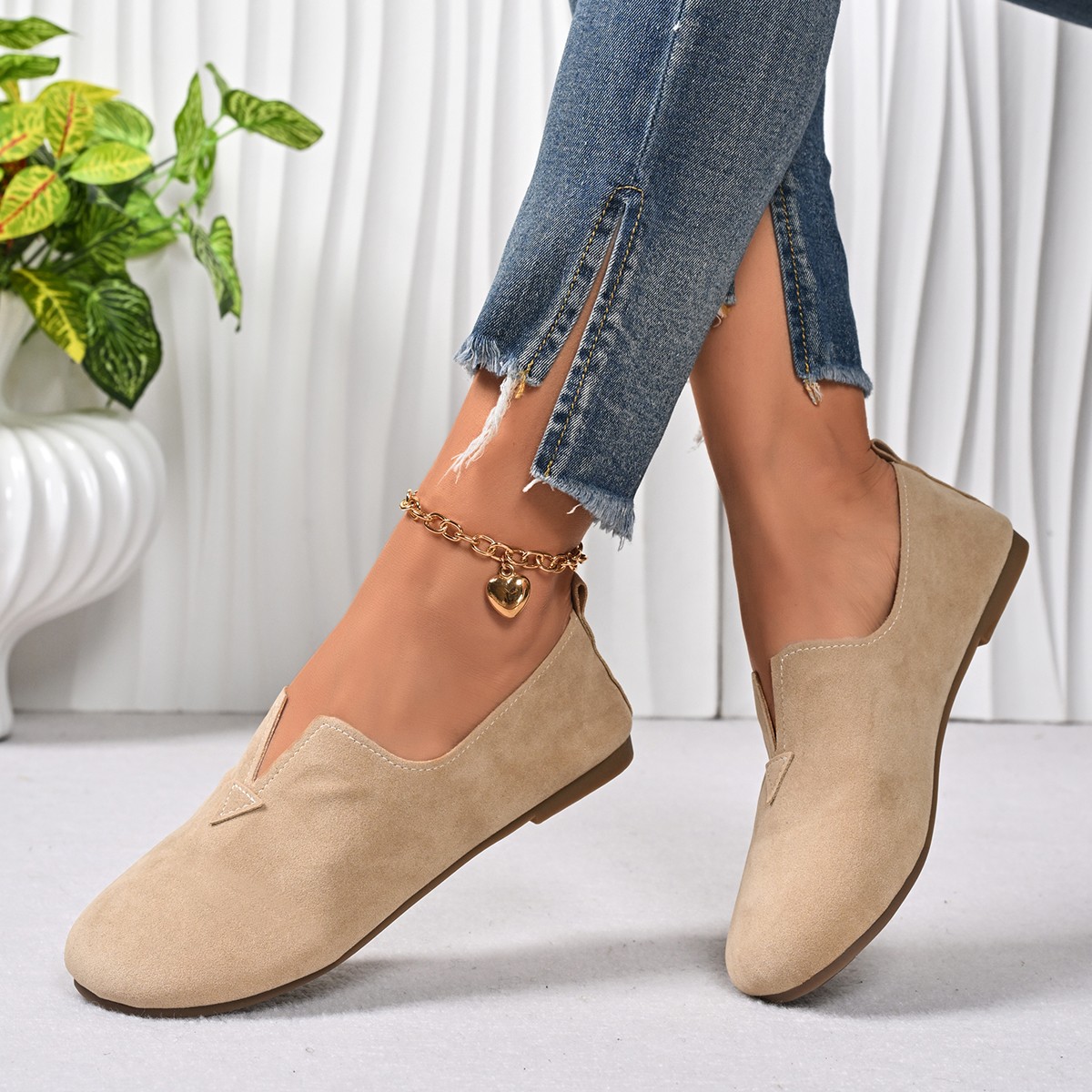 女性のフラットシューズ スリッポン ラウンドトゥ ローヒール - Women'S Fashion Quick Delivery のレビューと価格