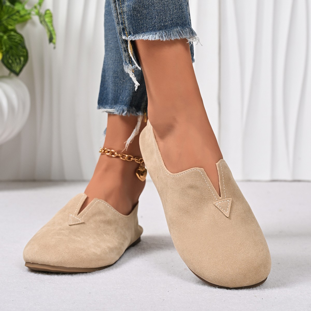 女性のフラットシューズ スリッポン ラウンドトゥ ローヒール - Women'S Fashion Quick Delivery のレビューと価格