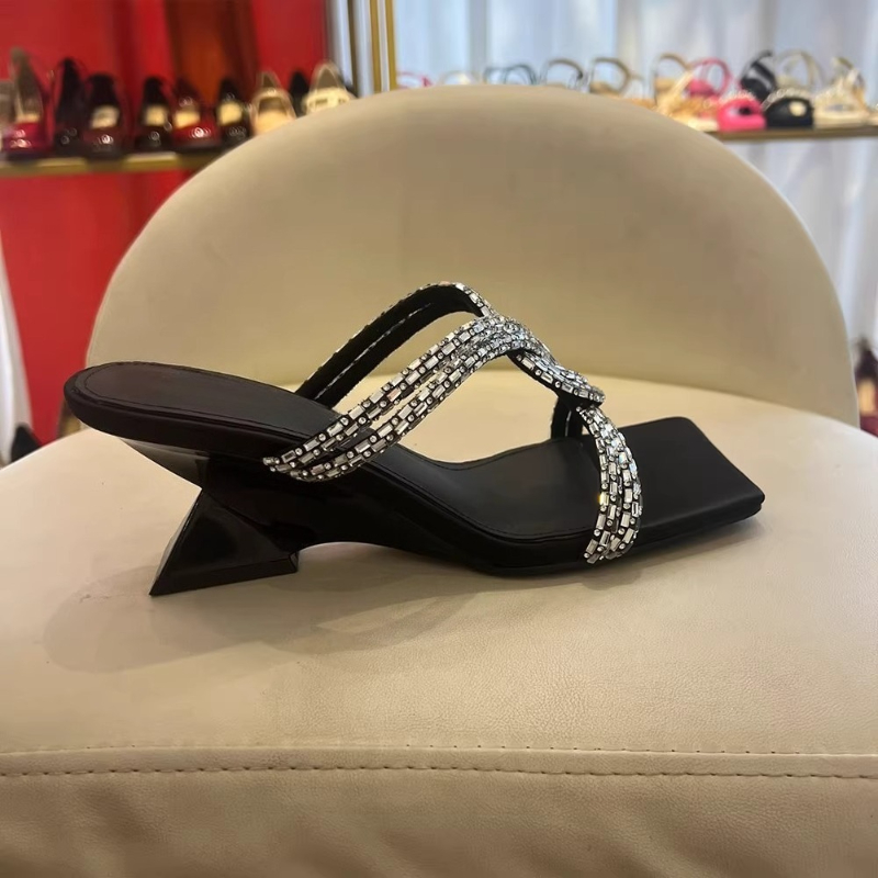 女性のファッションスリッパ奇妙なスタイルスクエアトゥラインス - Women Fashion Korean のレビューと価格