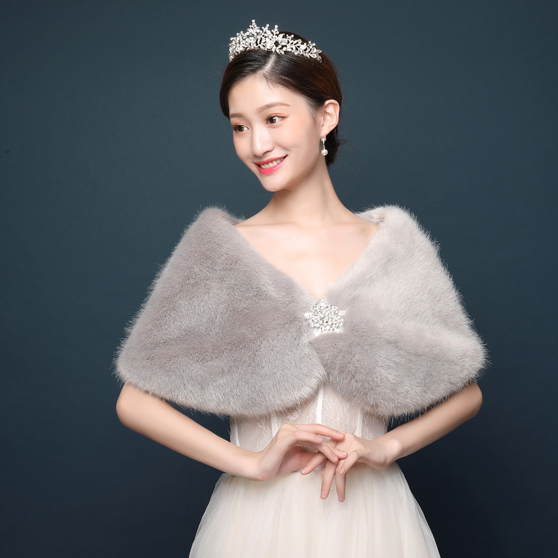 女性ブライダルショールの結婚式の岬冬暖かいボレロマントコート - Women'S Fashion Essentials のレビューと価格