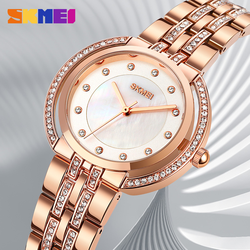 レディースブレスレットクォーツ時計高級ラインストーンダイヤル - Fashion Women Watch のレビューと価格